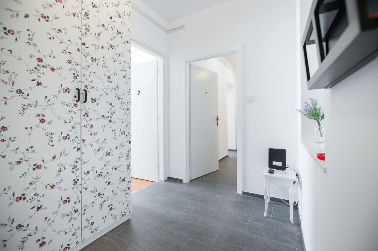 Oberiter Apartments - Center Of Zagreb, Fast Wifi, Ac, Kitchen, Parking Eksteriør billede