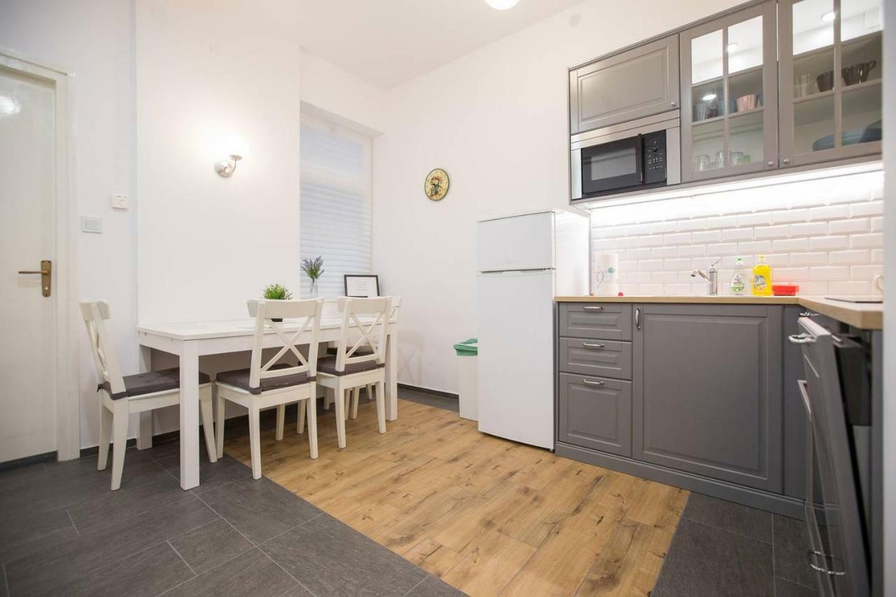 Oberiter Apartments - Center Of Zagreb, Fast Wifi, Ac, Kitchen, Parking Eksteriør billede