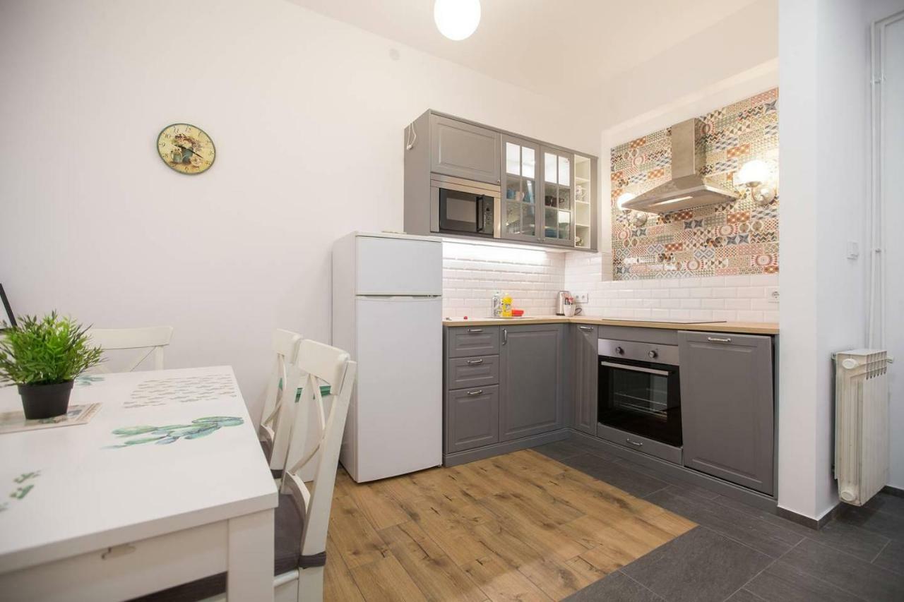 Oberiter Apartments - Center Of Zagreb, Fast Wifi, Ac, Kitchen, Parking Eksteriør billede